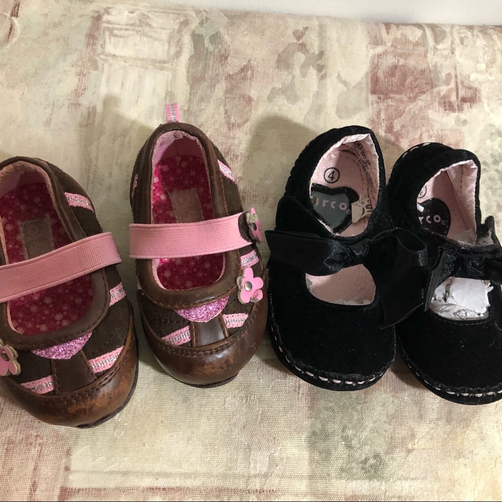 Toddlers Girls Shoes 2 Pair - Picture 3 of 8